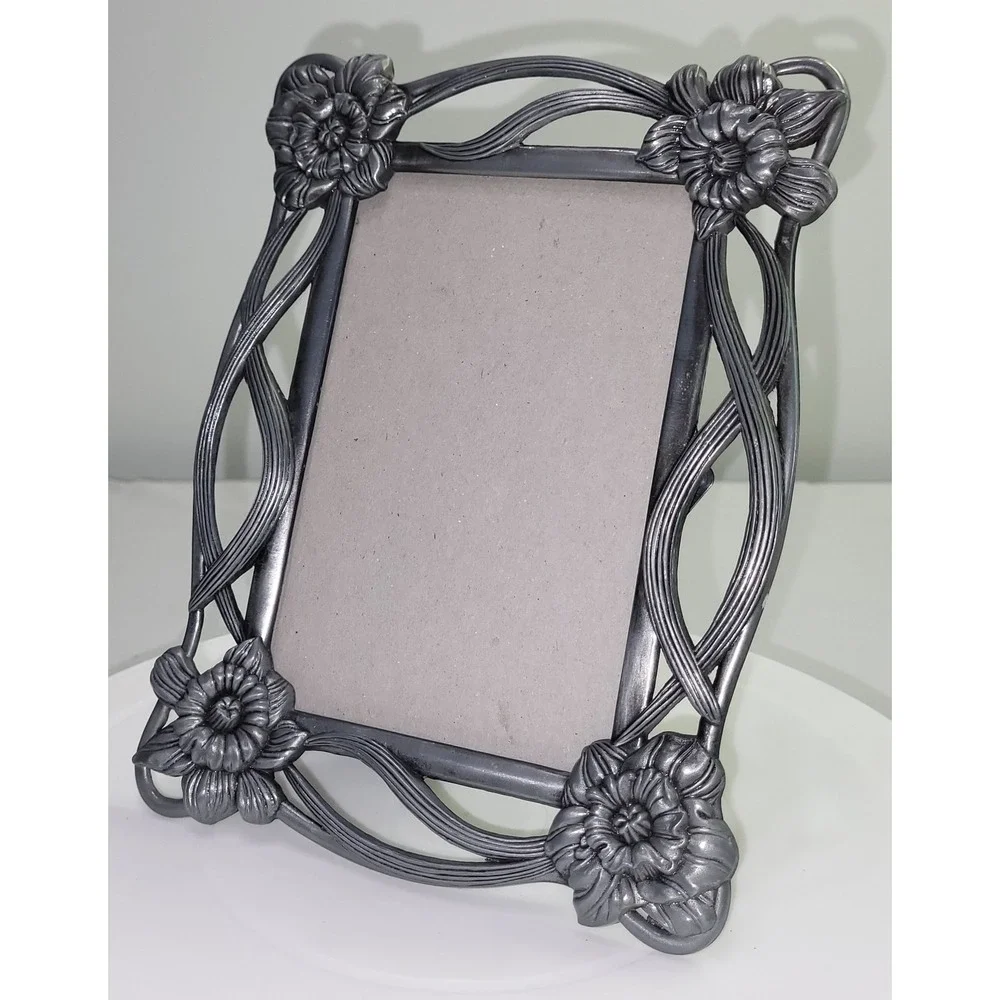 Floral Picture Frame 4x6 Art Nouveau Pewter Silver Tone Vintage